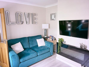 Entire 3-Bedroom Home in Oldham - Guest house